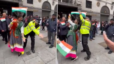 British Police Dance On Sauda Khara Khara: लंडन मध्ये खलिस्तानांविरोधात भारतीयांच्या एकजुटीला सहकार्य करण्यासाठी  ब्रिटीश पोलिस कर्मचारीही थिरकला 'सौदा खरा खरा' वर ( Watch Video)